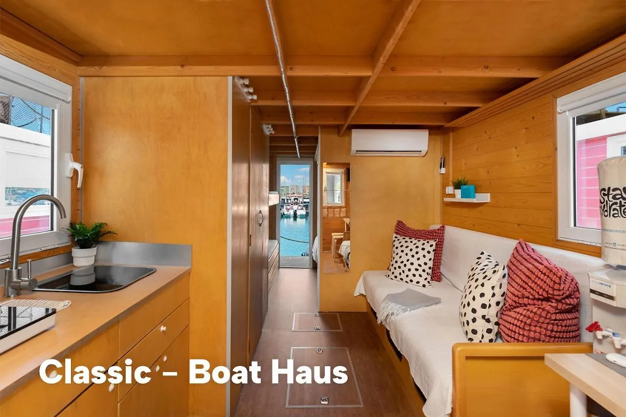 *** Bådhotel Boat Haus - Casas Flotantes Frente A Gibraltar Hotel La Línea de la Concepción Spanien