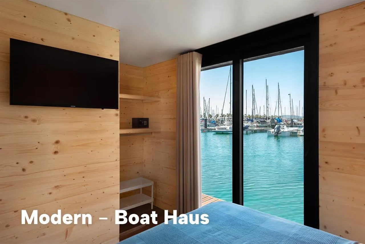 Bådhotel Boat Haus - Casas Flotantes Frente A Gibraltar Hotel La Línea de la Concepción