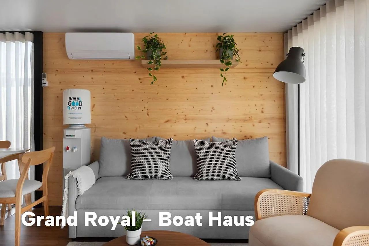 Boat Haus - Casas Flotantes Frente A Gibraltar Hotel La Línea de la Concepción Bådhotel