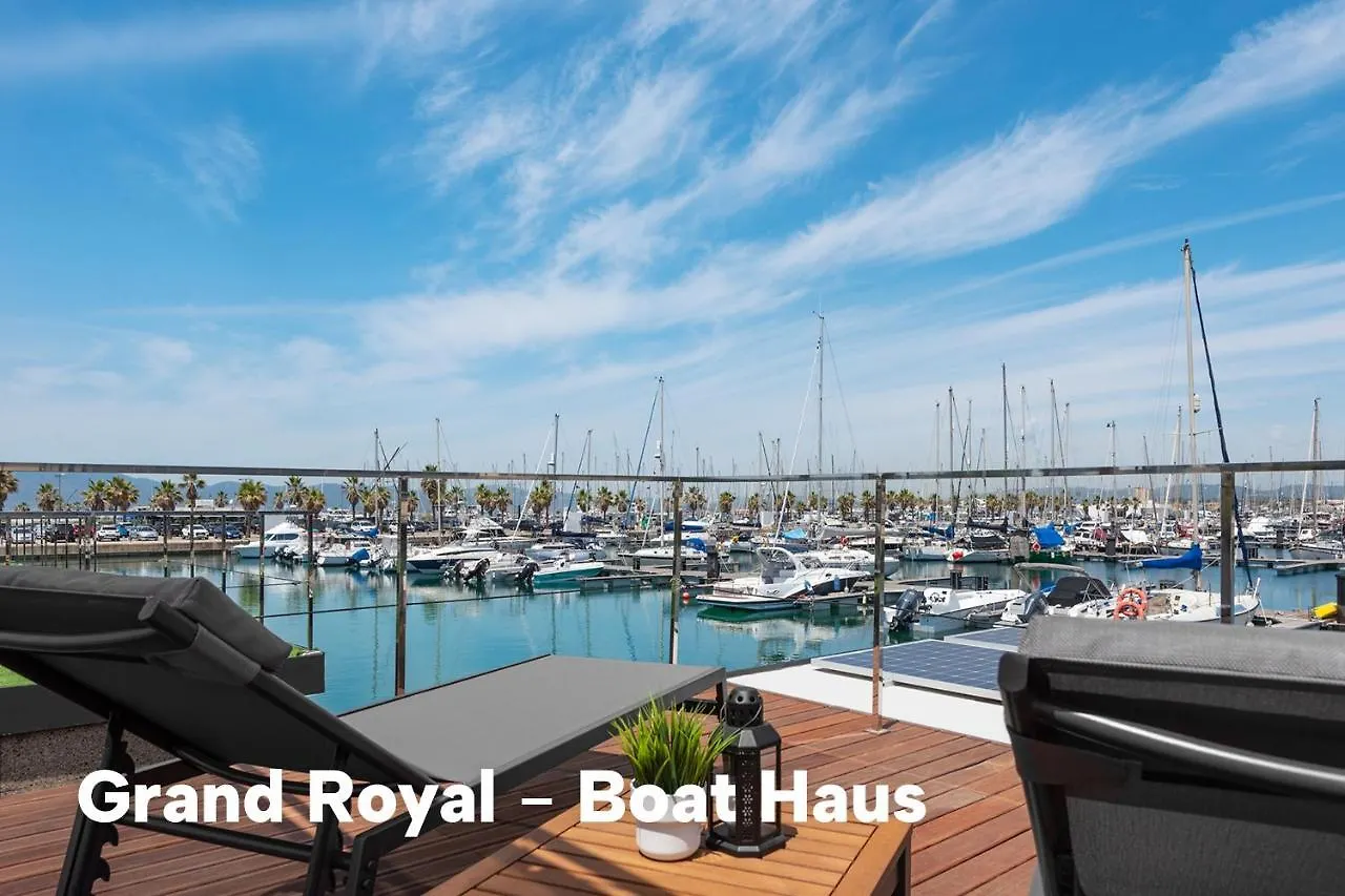 Boat Haus - Casas Flotantes Frente A Gibraltar Hotel La Línea de la Concepción