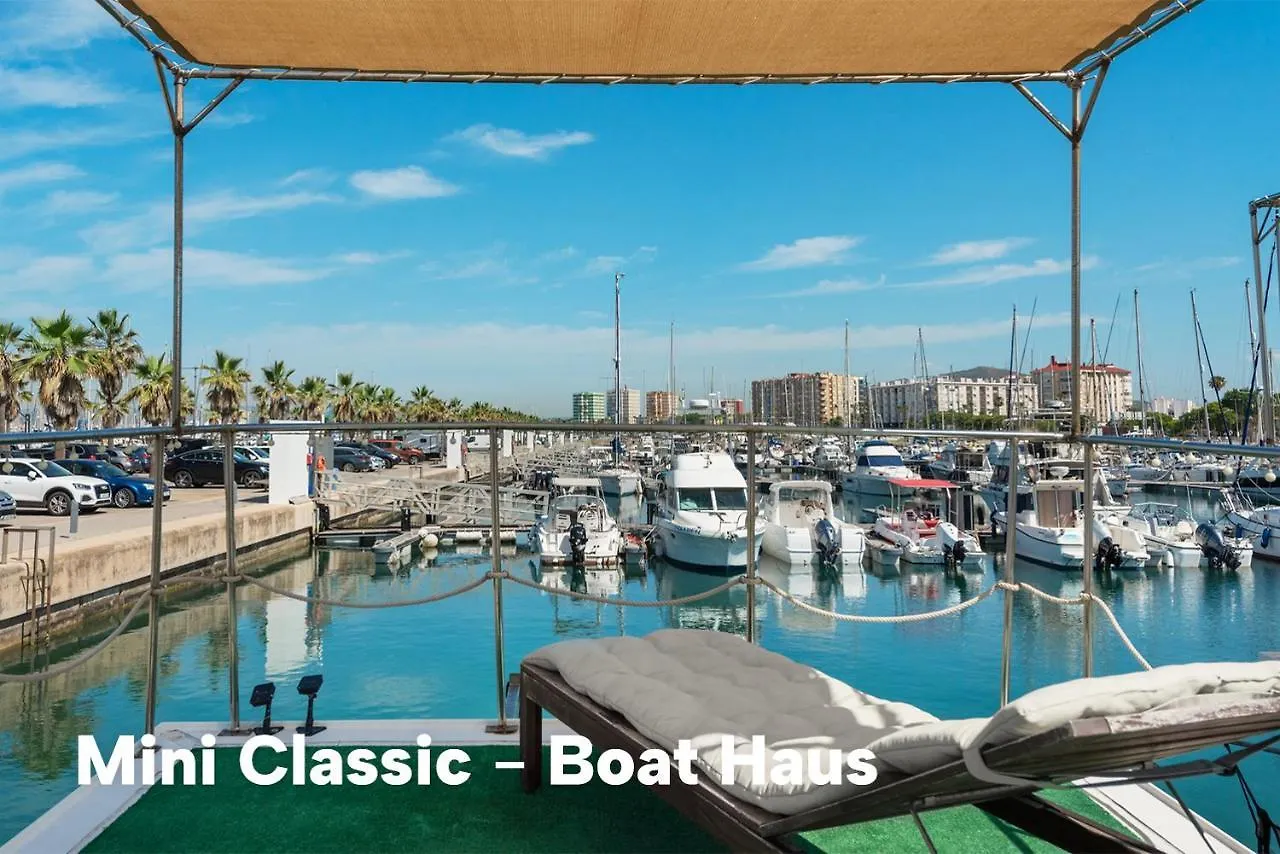 Boat Haus - Casas Flotantes Frente A Gibraltar Hotel La Linea de la Concepcion Spain