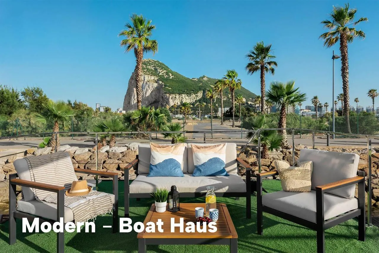 Boat Haus - Casas Flotantes Frente A Gibraltar Hotel La Linea de la Concepcion Botel