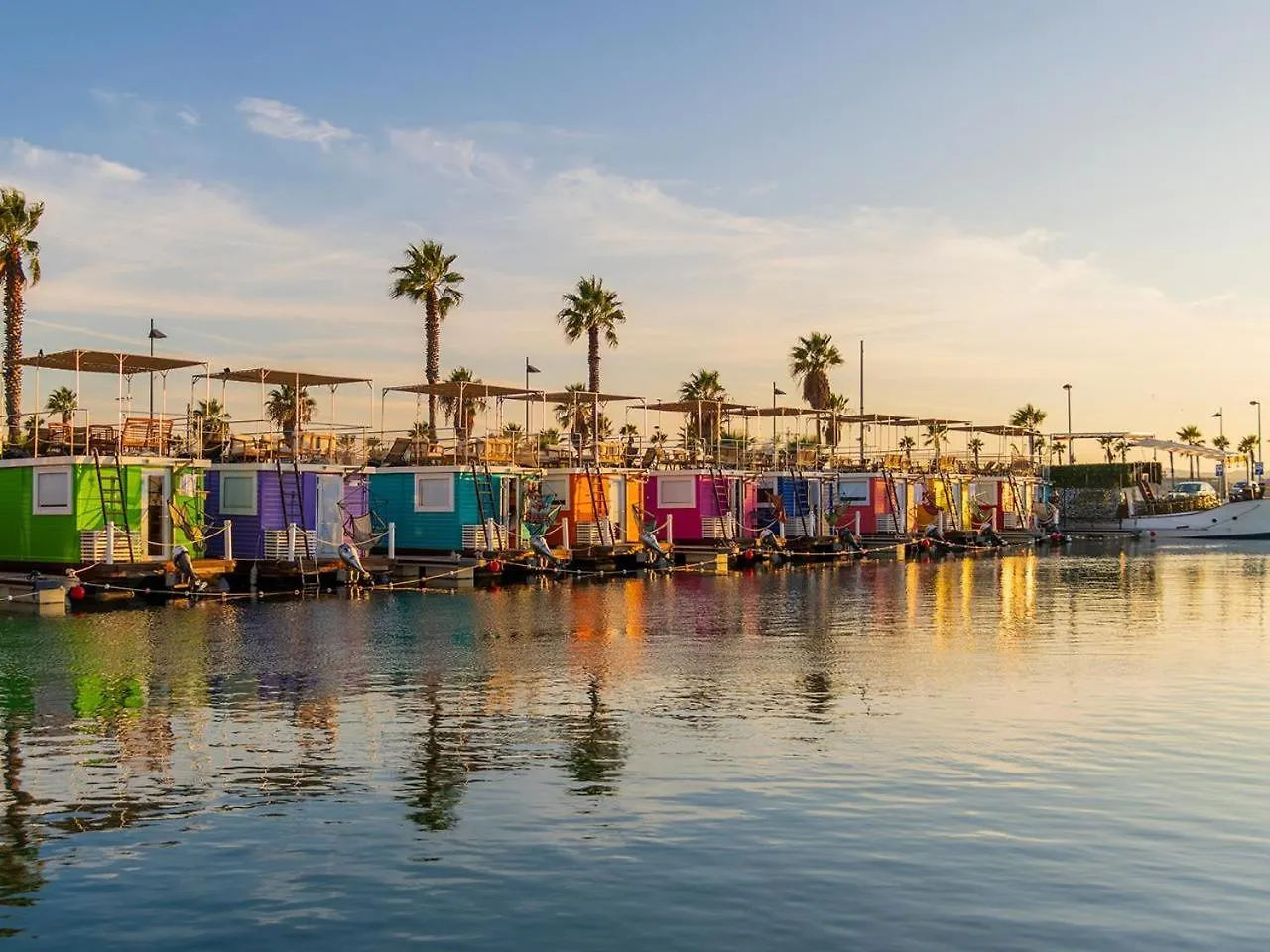 Boat Haus - Casas Flotantes Frente A Gibraltar location